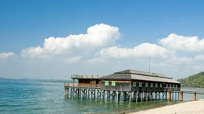Ehemaliges Militärbad Mili am Strand von Bregenz