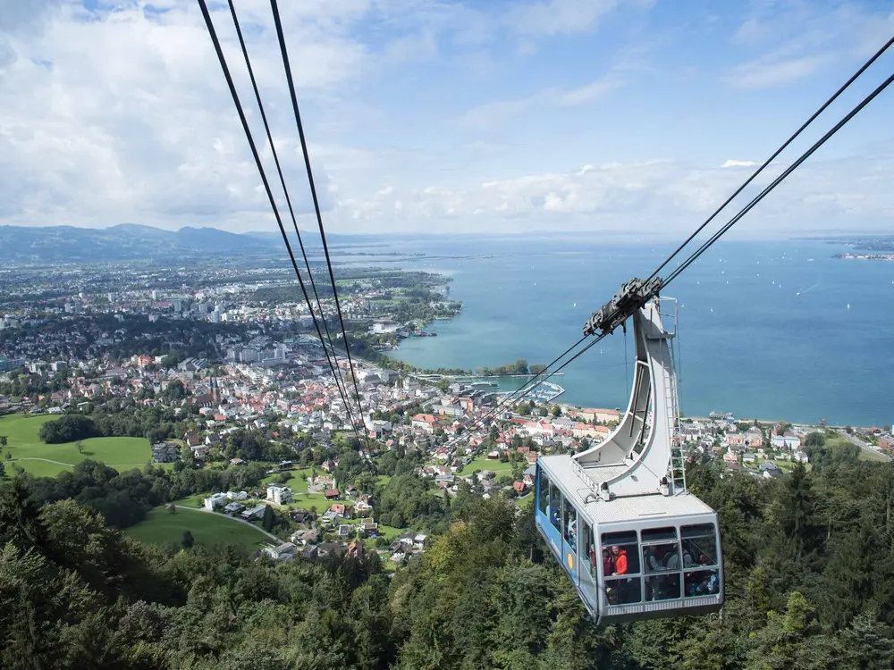 Der Pfänder ist der bekannteste Berg am Bodensee und wird von einer Seilbahn erschlossen
