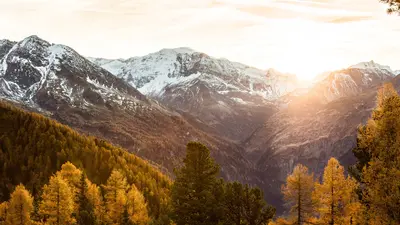 Berglandschaft im Herbst