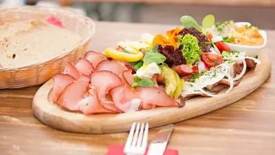 Brettljause am Vorderkaser