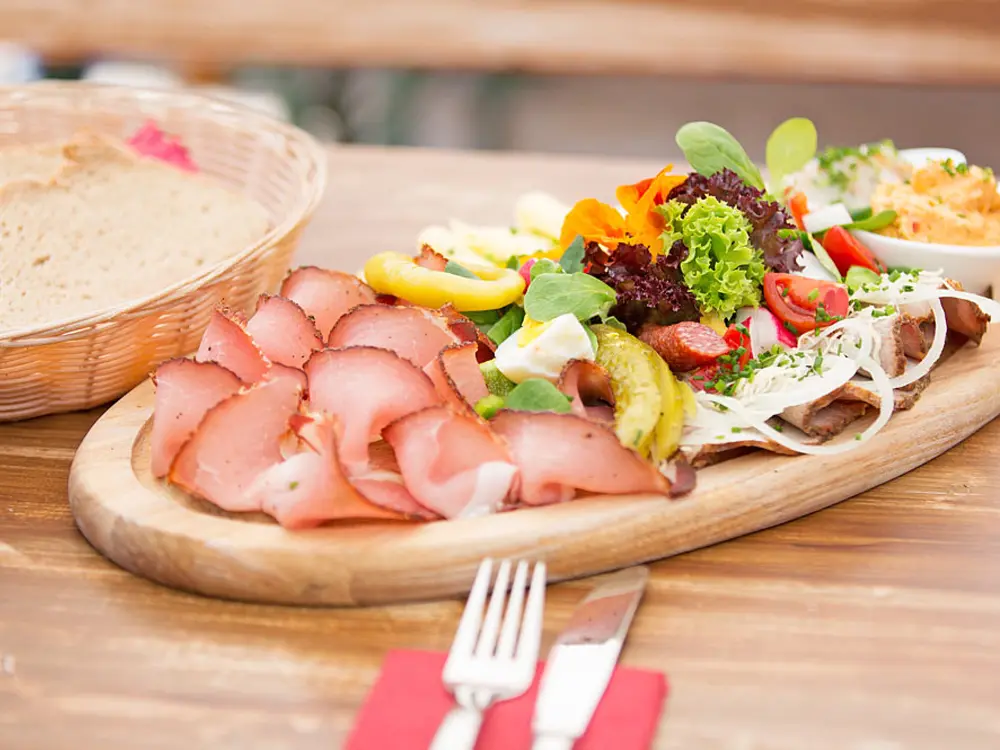 Brettljause am Vorderkaser