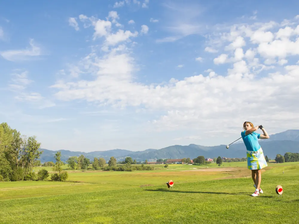 Golferin am Attersee