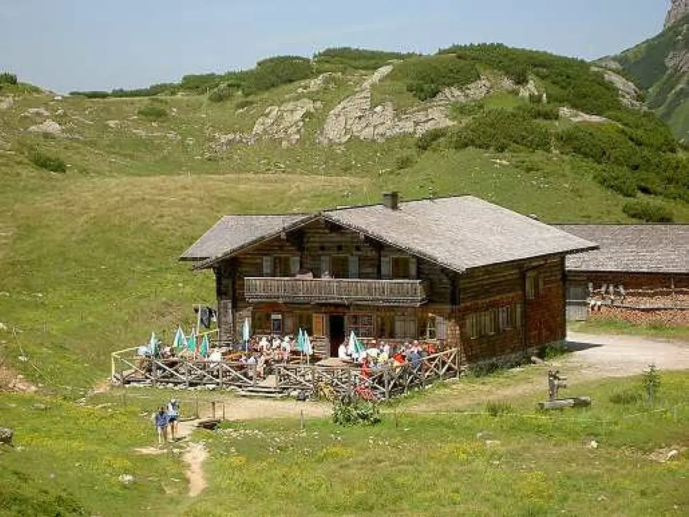 Typische Berghütte
