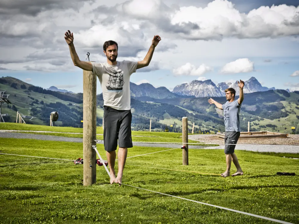 Balancieren auf der Slackline Saalbach