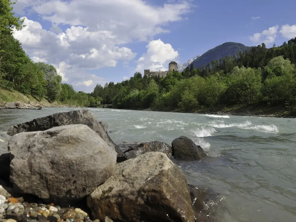 Blick auf Schloss Bruck bei Lienz