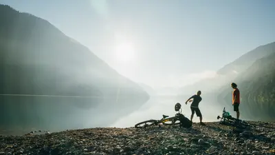 Gravelbiker kommen am Weissensee zu den besten Plätzen