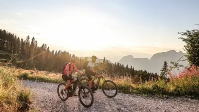 Moutainbiketour in der Morgensonne im Eggental