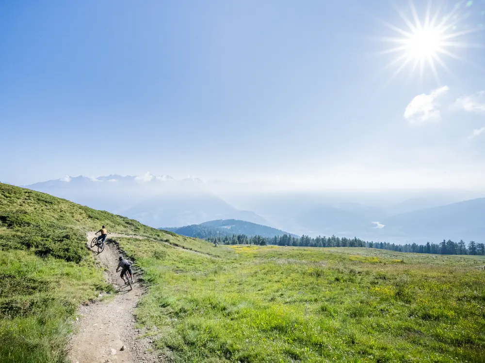 Sonnige Bikeabenteuer am Kronplatz