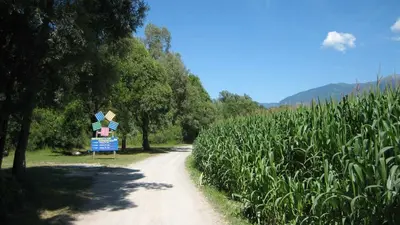 Blick auf den Drauradweg in den Dolomiten