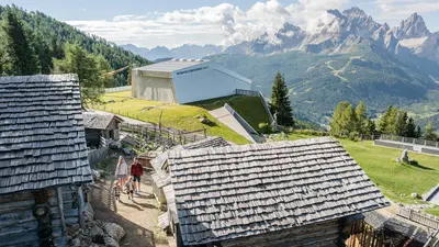 Am Reinhold Messner Haus