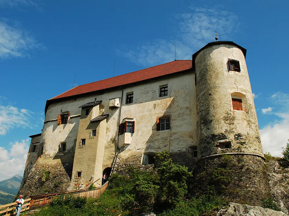Schloss Rodeneck