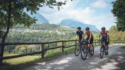 Fahrradfahrer am Gardasee