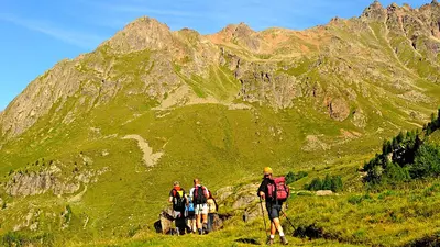 Wanderer im Naturpark Adamello-Brenta