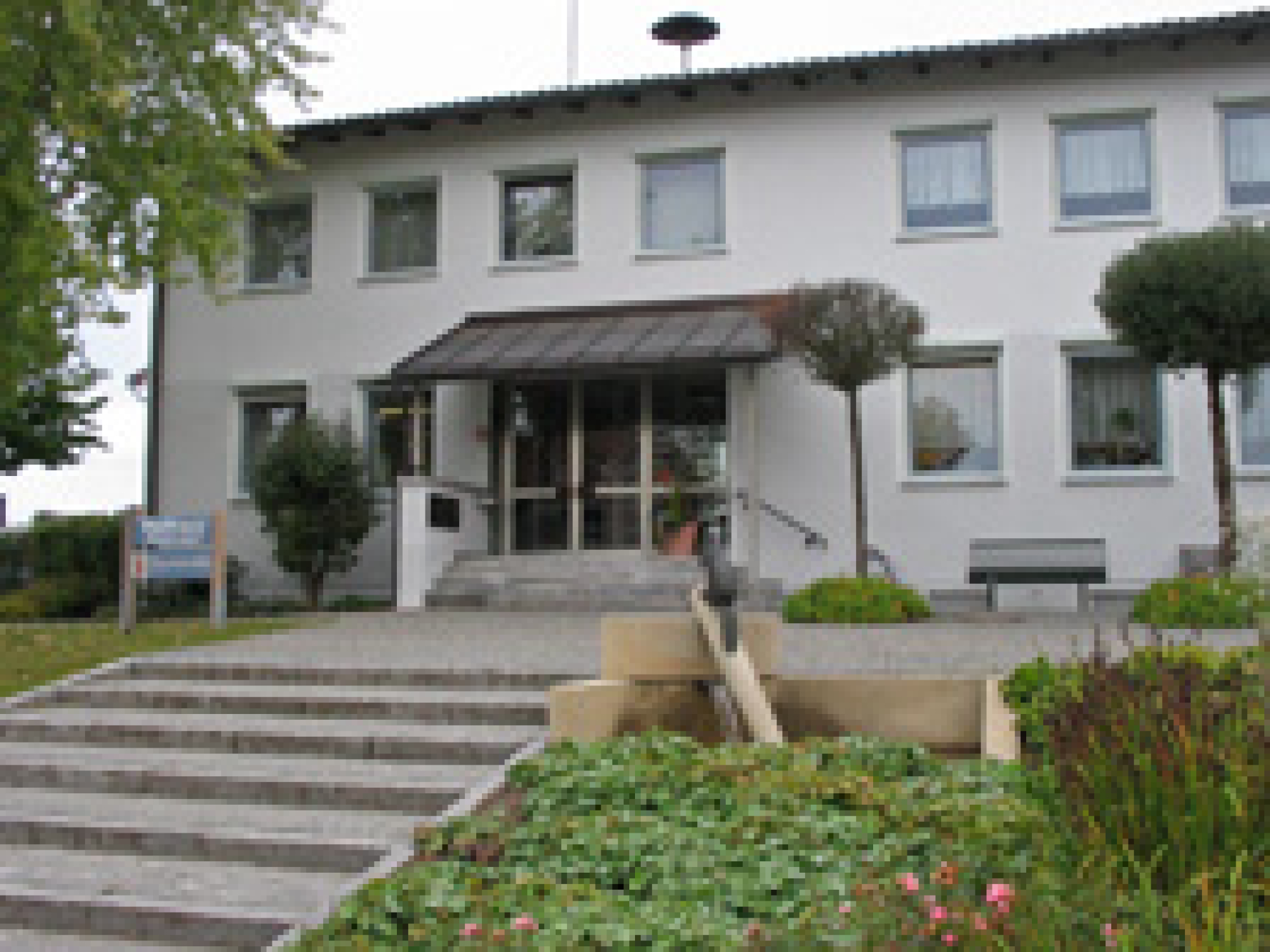 Start vor dem Rathhaus in Böbrach