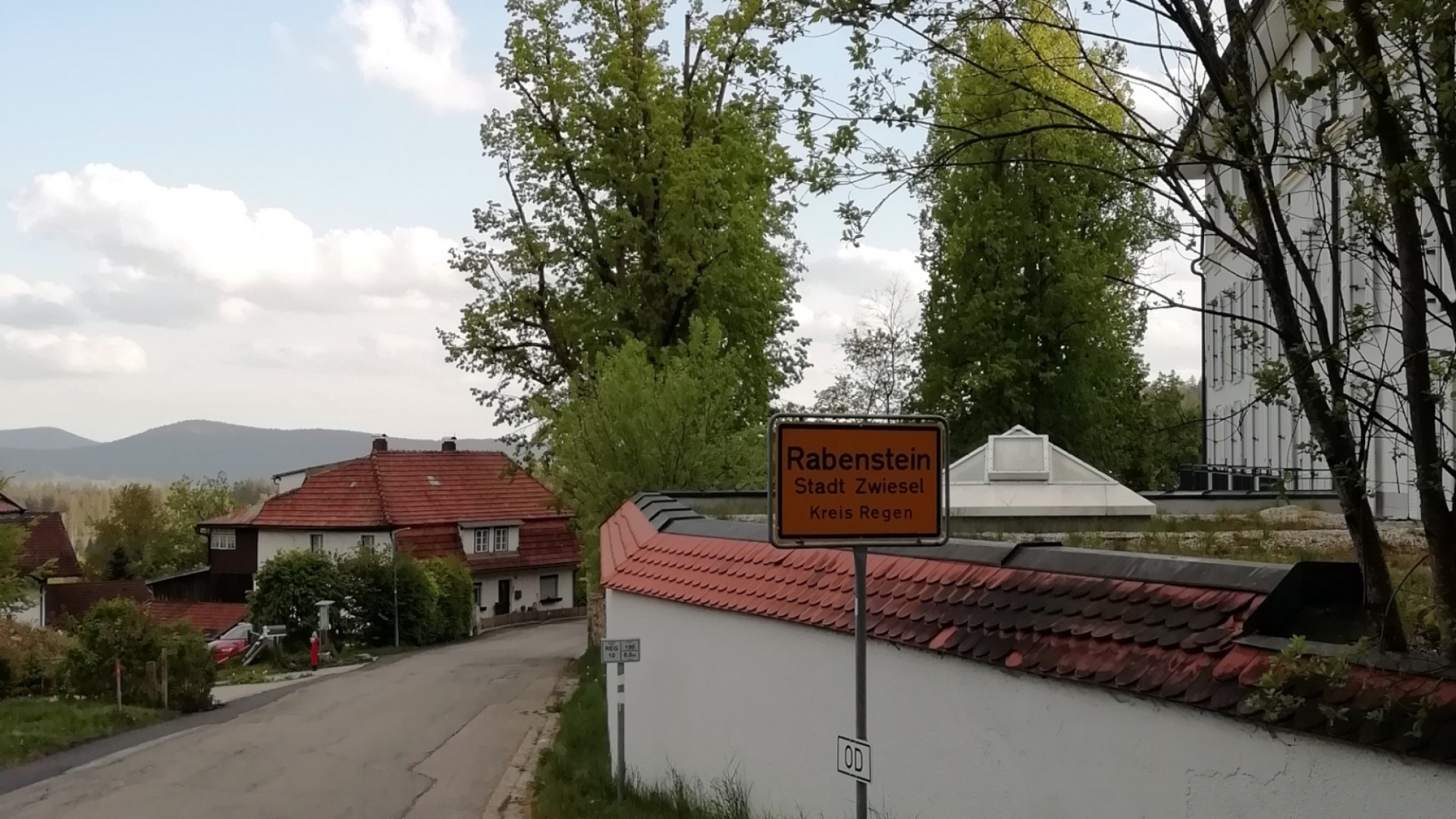 Ortsschild Rabenstein am Ortsende