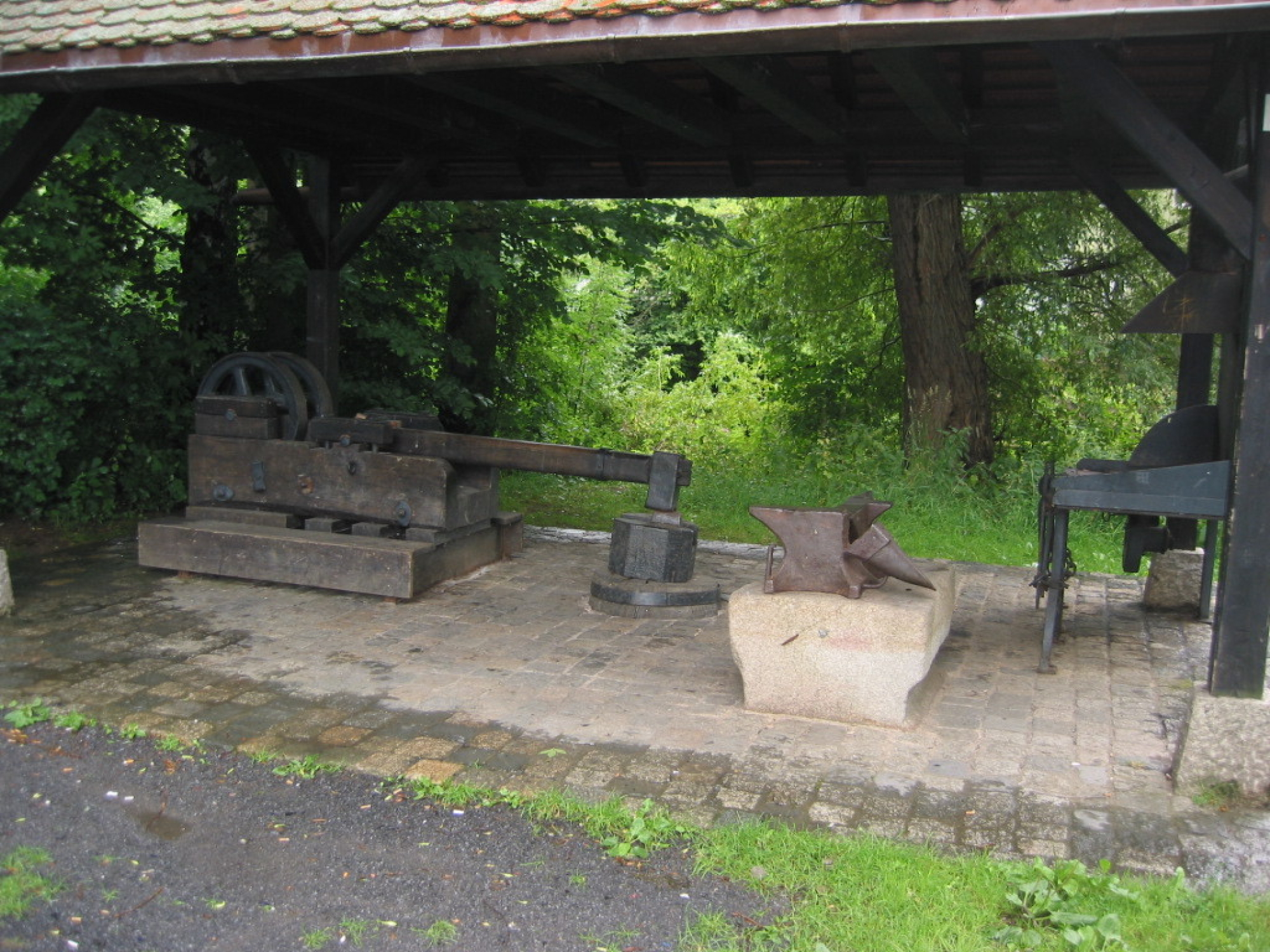 Historischer Hammer