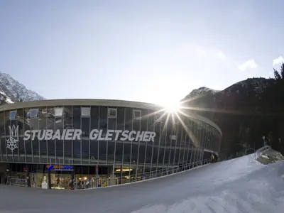 Bild INTERSPORT - Talstation Gamsgartenbahn Stubaier Gletscher (Skidepot)