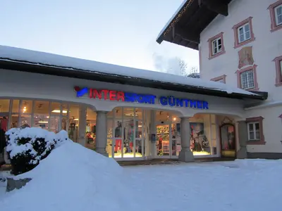 Bild INTERSPORT - Zentrum neben GH Neue Post 