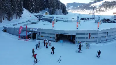 Bild Skiverleih INTERSPORT - Talstation der roten 8er Gondel / Tourenski Testcenter