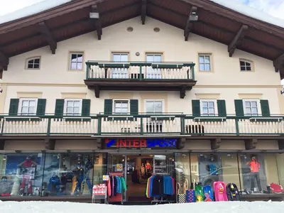 Bild INTERSPORT - Ortsmitte von Waidring