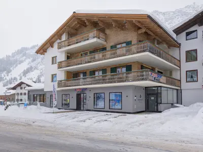 Bild INTERSPORT - Lech Schlosskopfbahn