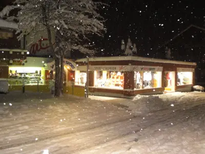 Bild INTERSPORT - INTERSPORT Sportart Saas Fee