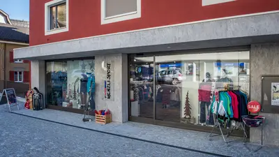 Bild Skiverleih INTERSPORT - INTERSPORT Menzli Sport Disentis/Mustér