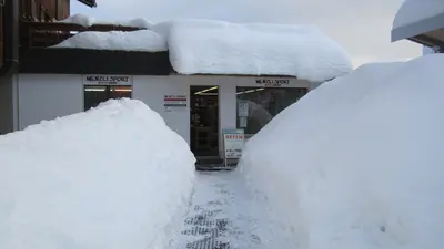 Bild Skiverleih INTERSPORT - INTERSPORT Menzli Sport Waltensburg/Vuorz Talstation Péz 