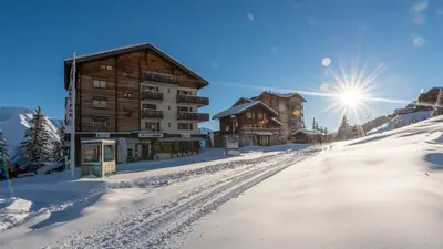 Bild Skiverleih INTERSPORT - INTERSPORT bürcherAlpin Ost (Moosfluh Gletscherbahn)