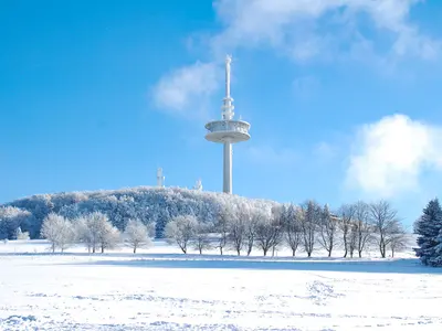 Blick auf den Hoherodskopf © Wiegand Erlebnisberge GmbH