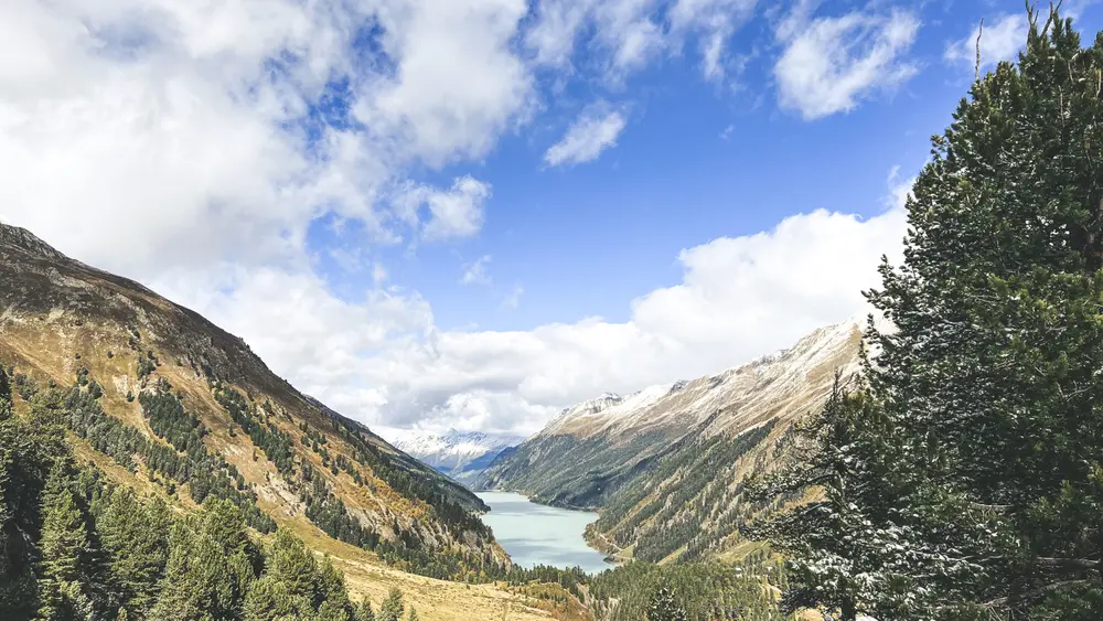 Blick auf den Gepatsch-Stausee