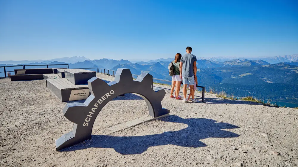 Auf dem Schafberg erwartet die Gäste ein spektakuläres Panorama