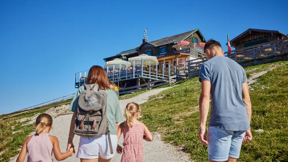 Weg zum Hotel Schafbergspitze