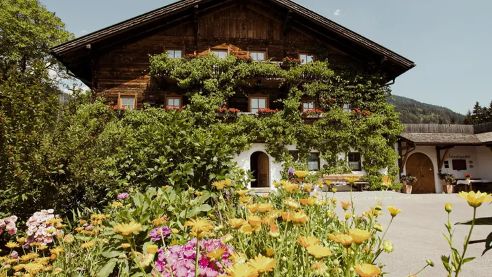 Kuenz Naturbrennerei von Außen