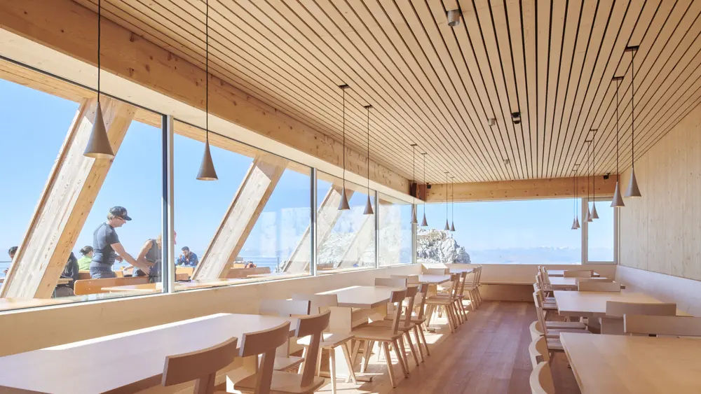 Santnerpasshütte im Eggental von Innen