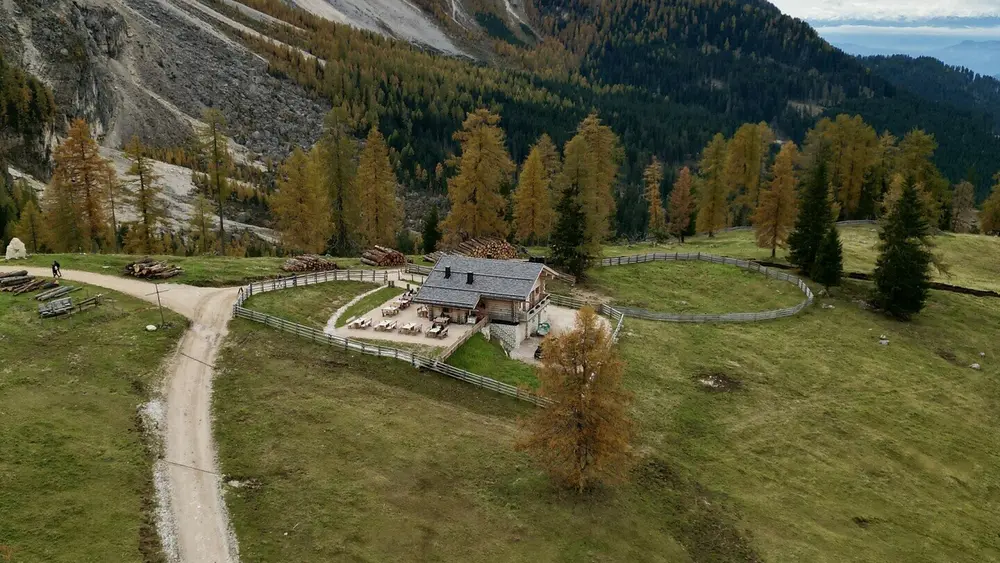 Latmor Alm von außen