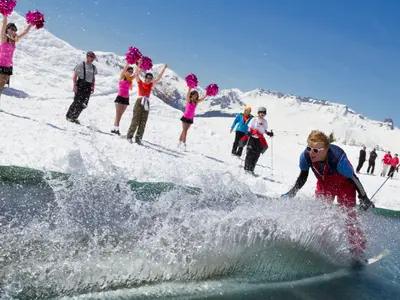 Water Slide © Many Reyboz