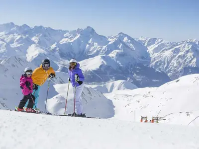 Skifahrer © Laurent Salino / Alpe d&rsquo;Huez Tourisme