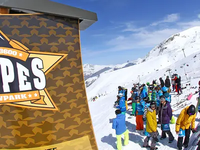 Snowpark in Les 2 Alpes © Office de Tourisme Les 2 Alpes / Bruno Longo