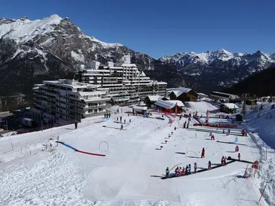 Blick auf das Kinderland © Jan NOVAK / OTI Pays des Écrins