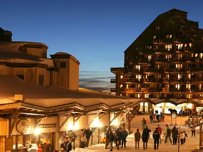 Avoriaz bei Nacht © Matthieu Vitré - Avoriaz tourisme