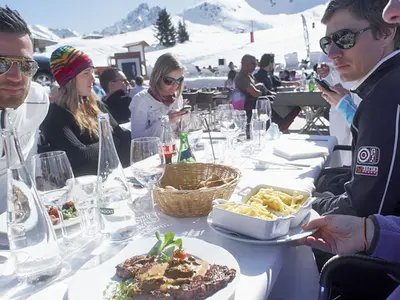 Einkehr bei gutem Essen © Courchevel Tourisme/David André