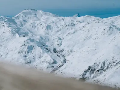 Blick auf die Bergwelt von Meribél © Arthur Bertrand