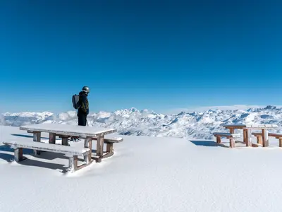 Frischer Schnee und Bluebird-Wetter im französischen Les Menuires © Les 3 Vallèes / Paul Besson