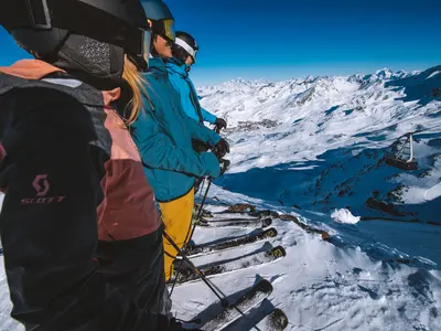 Skifahrer in Val Thorens - Orelle © Arthur Bertrand