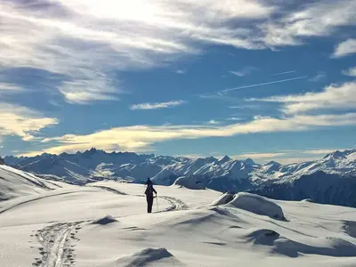 Winterwanderer in den Bergen © OT Saint François Longchamp & Montgellafrey