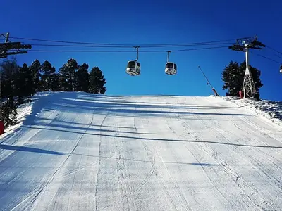 Skipiste und Lift in Ax 3 Domaines © Ax 3 Domaines