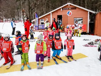 Kinder-Skischule in Montclar