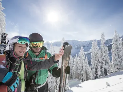 Skifahrer-Selfie in Garmisch © Bayerische Zugspitzbahn - Christian Brecheis