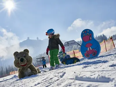 Skispaß im Arbär Kinderland © Fürstl. Hohenzollernsche ARBER-BERGBAHN e.K. / Woidlife